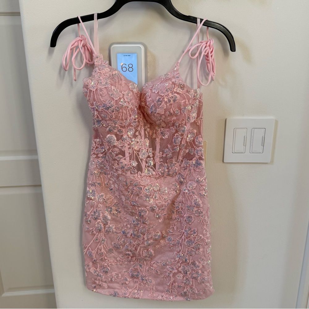 STACEES Floral Sequined Lace-Up Homecoming Dress Glitter Blushing Pink 6 NWT - Picture 4 of 13